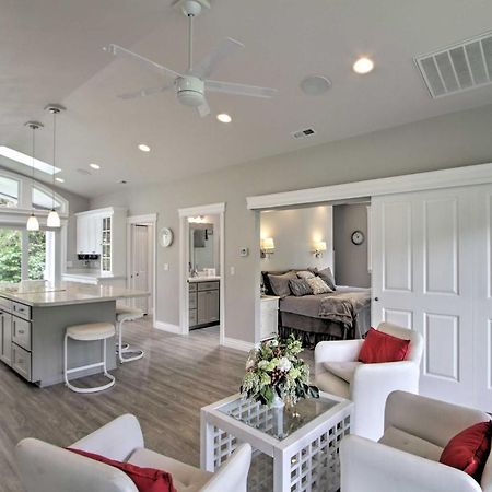 Contemporary Tacoma Cottage With Deck And Pond! ภายนอก รูปภาพ