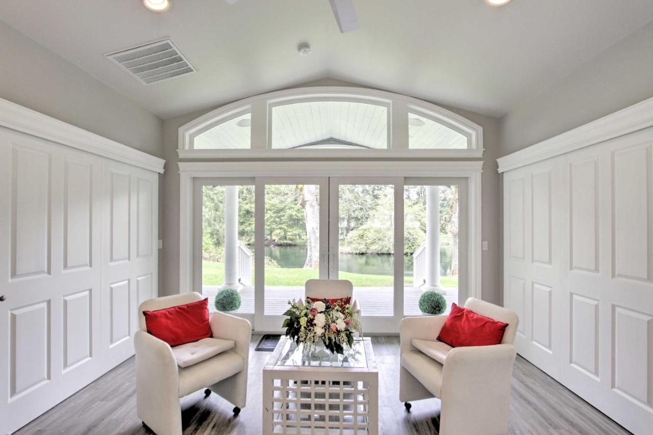 Contemporary Tacoma Cottage With Deck And Pond! ภายนอก รูปภาพ